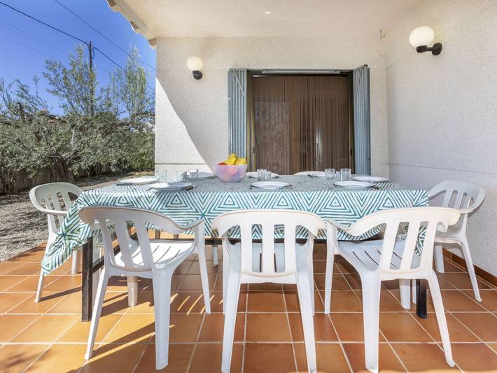 Location de vacances pour 8 personnes, avec jardin et terrasse dans Les Tres Cales - 2