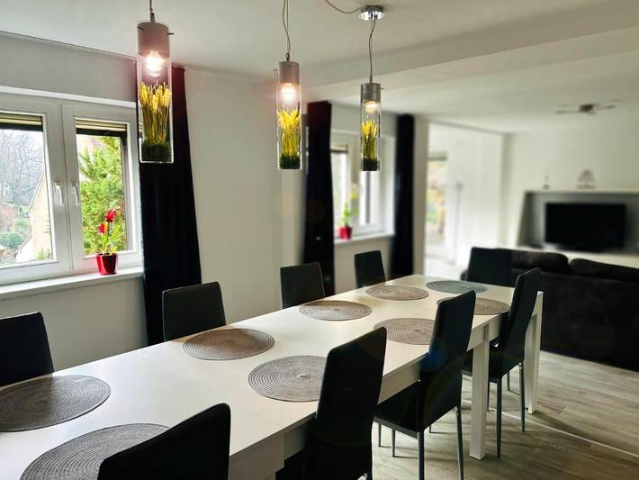 Ferienwohnung für 8 Personen, mit Balkon und Terrasse sowie Whirlpool und Garten in Dresden - 3
