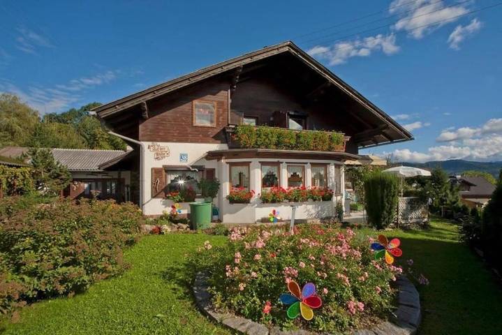 Ferienwohnung für 5 Personen, mit Balkon und Garten sowie Ausblick in Keutschach am See