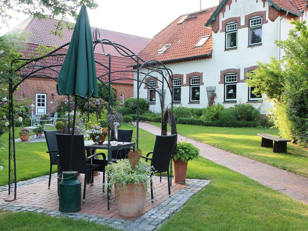 Ferienhof Lucht - Dz Sonnenblumenstube in Mühbrook, Schleswig-Holstein Binnenland