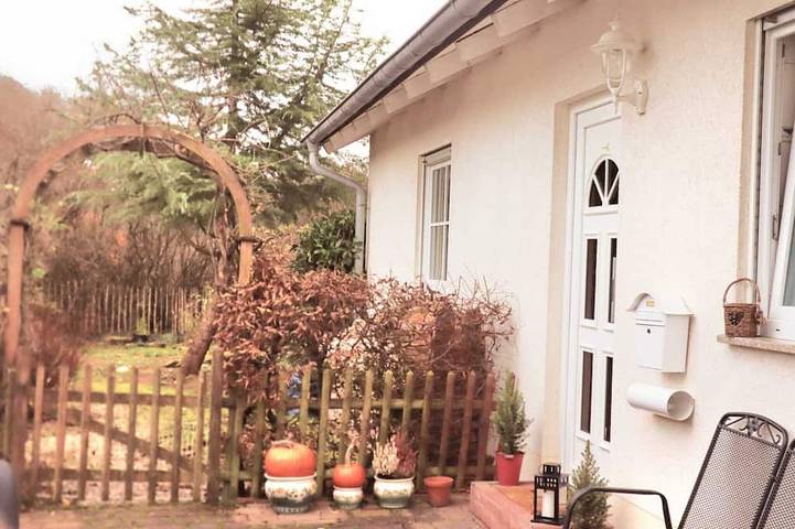 Ferienhaus für 2 Personen, mit Terrasse und Garten