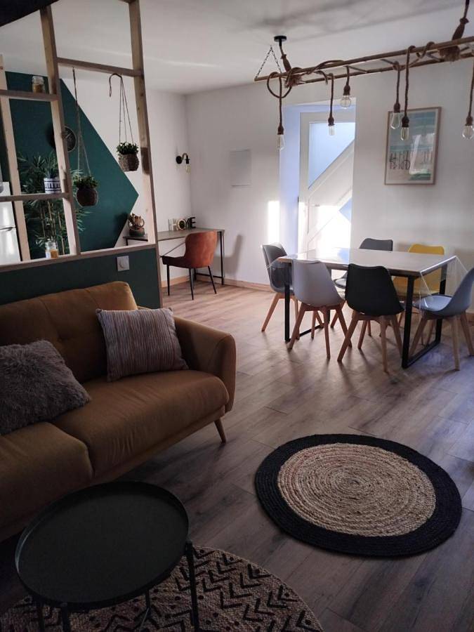 Location de vacances pour 6 personnes, avec terrasse dans Martinvast