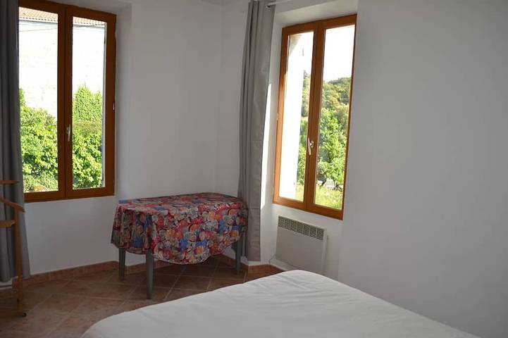 Location de vacances pour 6 personnes, avec jardin à Levie - 3