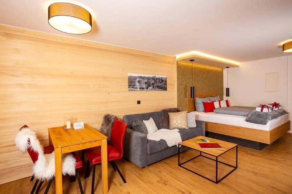 Ganze Wohnung, Ferienwohnungen & Chalets Capricorno in Mittelberg, Kleinwalsertal