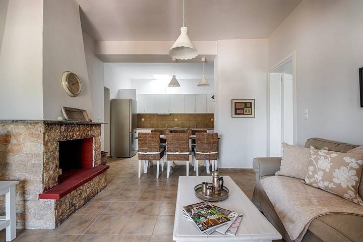 Vakantiehuis voor 4 personen, with tuin and sauna as well as whirlpool and terras op Rhodos