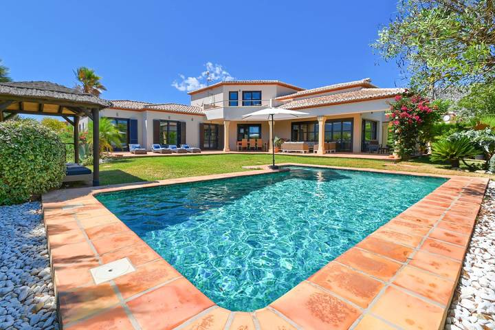 Villa for 6 people, with pool and garden, child-friendly - 1