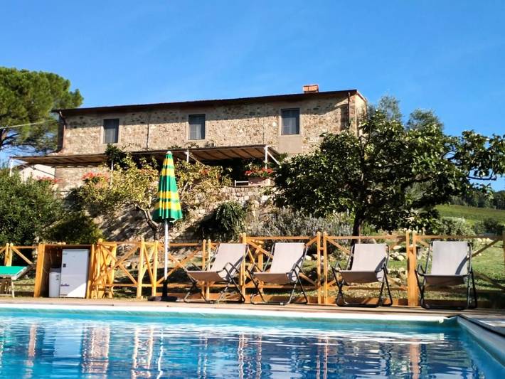 Location de vacances pour 14 personnes, avec jardin et piscine à San Casciano in Val di Pesa