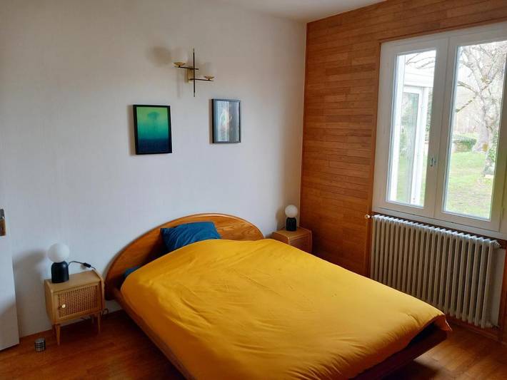 Location de vacances pour 2 personnes, avec vue et jardin à Allemans - 4