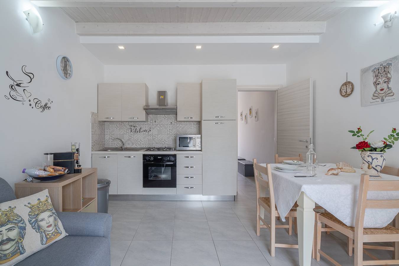 Appartement entier, Appartement 'Sfea Home' avec terrasse privée, Wi-Fi et climatisation in Pachino, Province de Syracuse