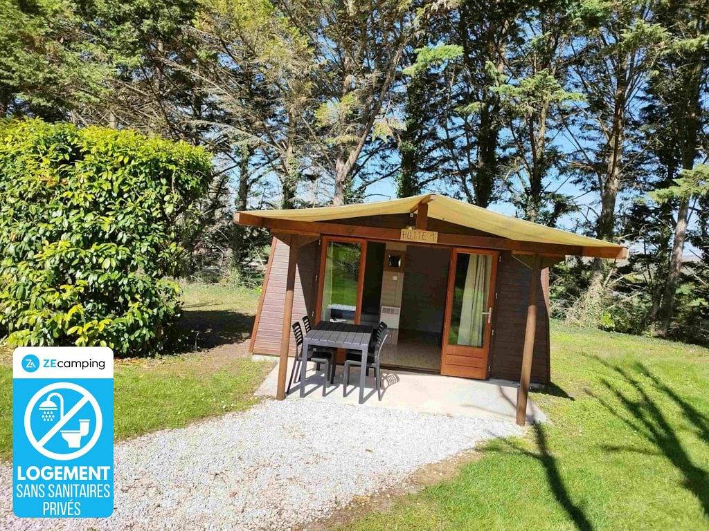Zecamping 3 étoiles piscine chauffée pataugeoire locatif 12m2 3 pers in Vendoire, Périgord Vert