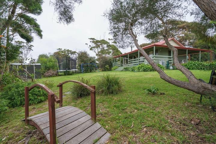 Dom dla 6 osób, z ogród i taras oraz widok w Victoria