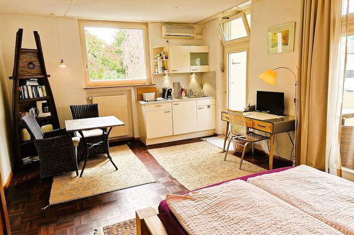 Ganze Wohnung, Freiburg Nähe Zentrum - hell, ruhig und gemütlich in Freiburg, Südschwarzwald