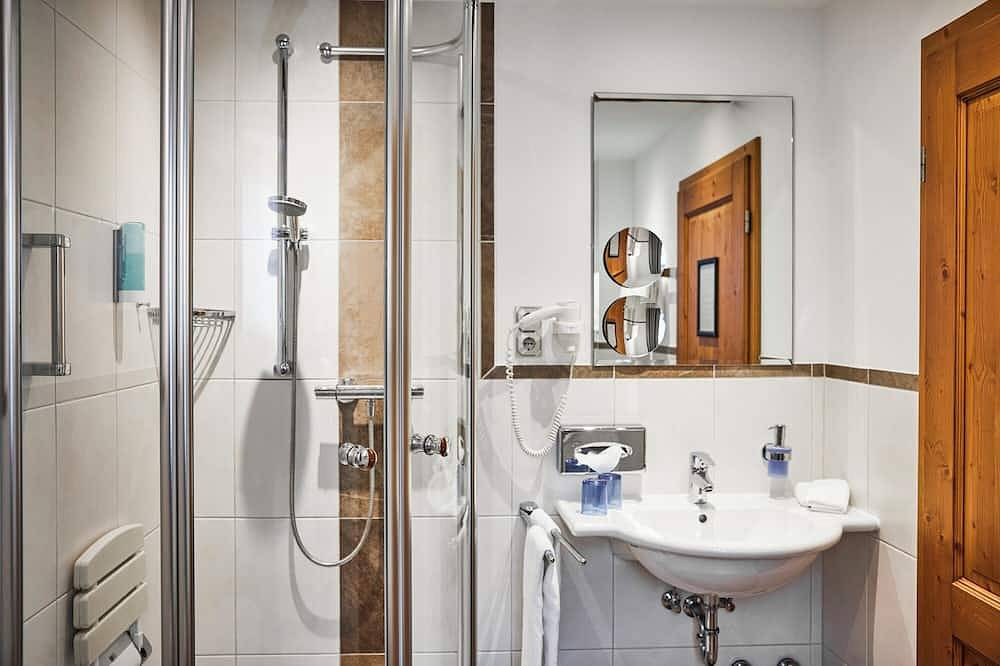 Ganze Wohnung, Doppelzimmer mit Dusche und Wc in Lennestadt, Sauerland