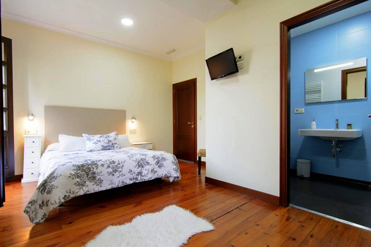Small Double Room in Praia da Ladeira (Baiona), Baiona