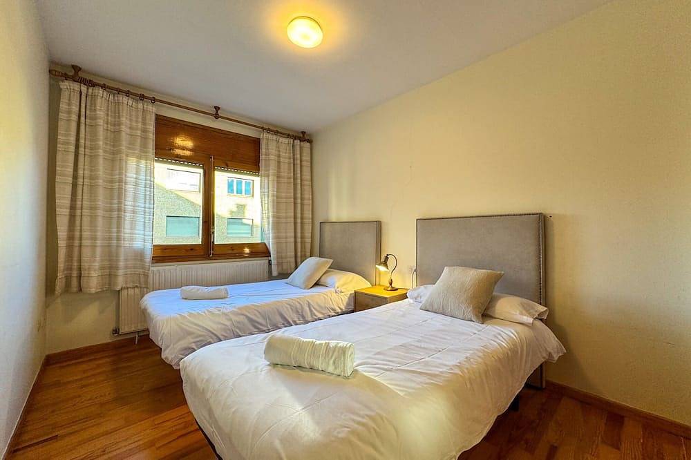 Entire apartment, Puigcerdà Cal Batllia 1 in Puigcerdà, Catalan Pyrenees