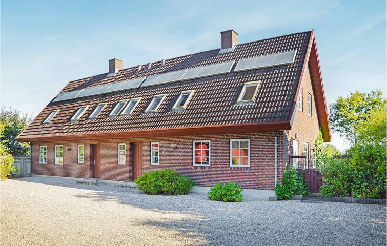 Ferienhaus für 11 Personen, mit Terrasse und Whirlpool sowie Garten und Sauna - 1