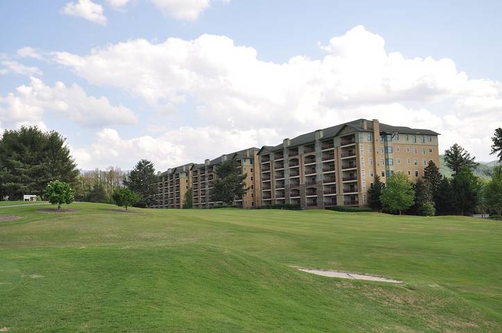 Loft for 10 people, with pool and balcony in Pigeon Forge