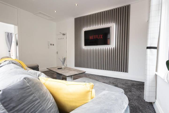 Apartment for 4 people, with View in Bolton