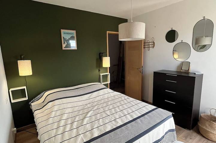 Location de vacances pour 8 personnes, avec jardin et balcon, animaux acceptés à OMS (homonymie) - 4