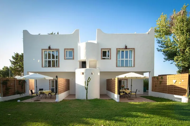 Appartamento vacanze per 4 persone, con giardino e panorama nonché piscina - 1
