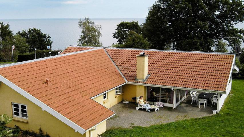 Ferienhaus für 10 Personen, mit Garten und Terrasse sowie Sauna und Whirlpool in Mørkholt