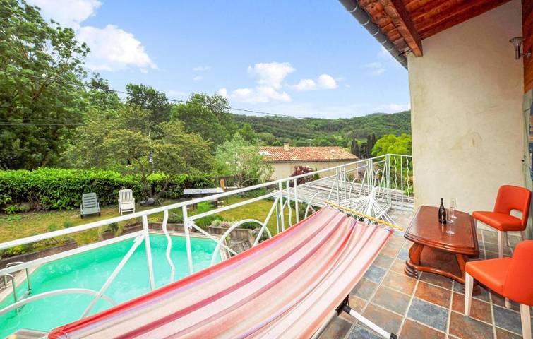 Location de vacances pour 2 personnes, avec Terrasse et Piscine à Dun (toponyme)