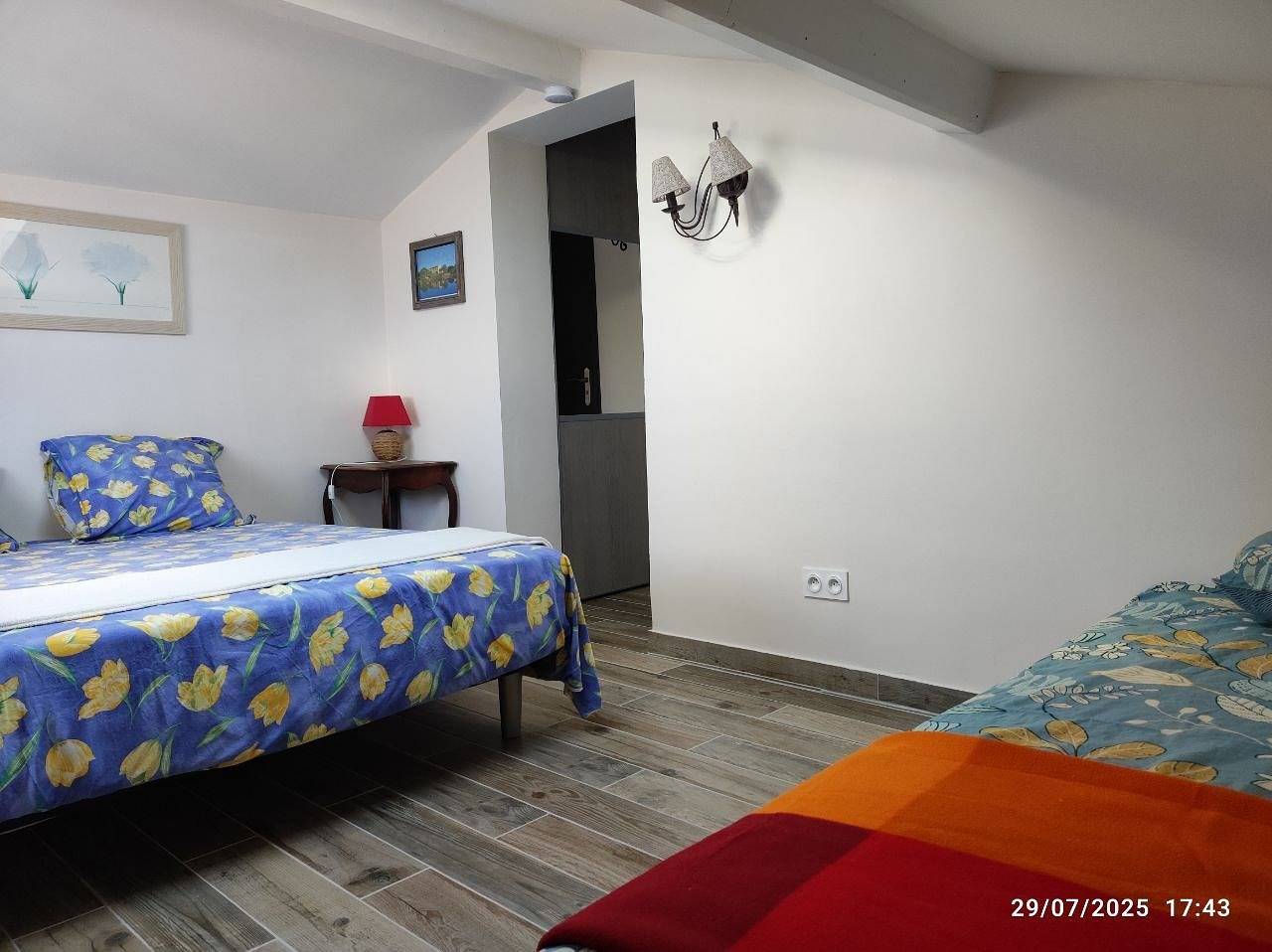 Chambres d'hôtes Sauvian - Chbre 3 Pers Climatisée-Couple+1 in Sauvian, Côte méditerranéenne (France)