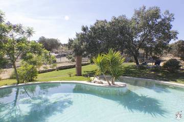 Casa rural para 8 personas, con piscina y jardín en Hornachos