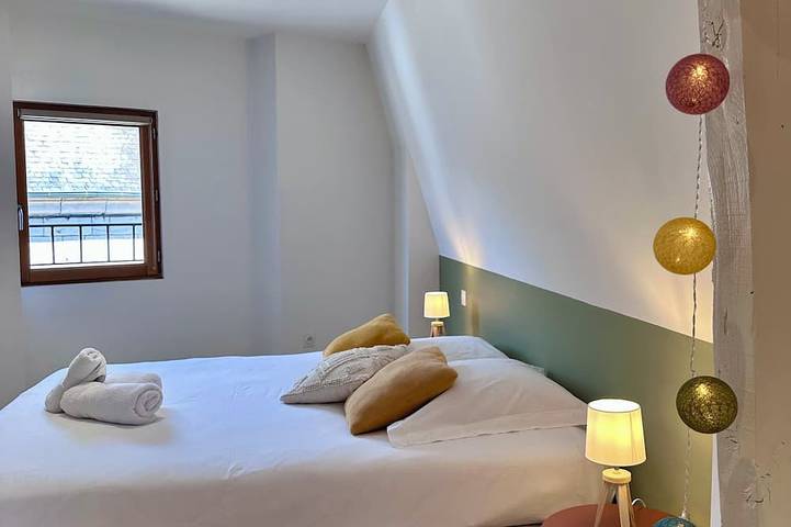 Apartamento entero, Casa Majour - Duplex coeur de ville - T2 - Climatisé in Brive-la-Gaillarde, Brive-la-Gaillarde region