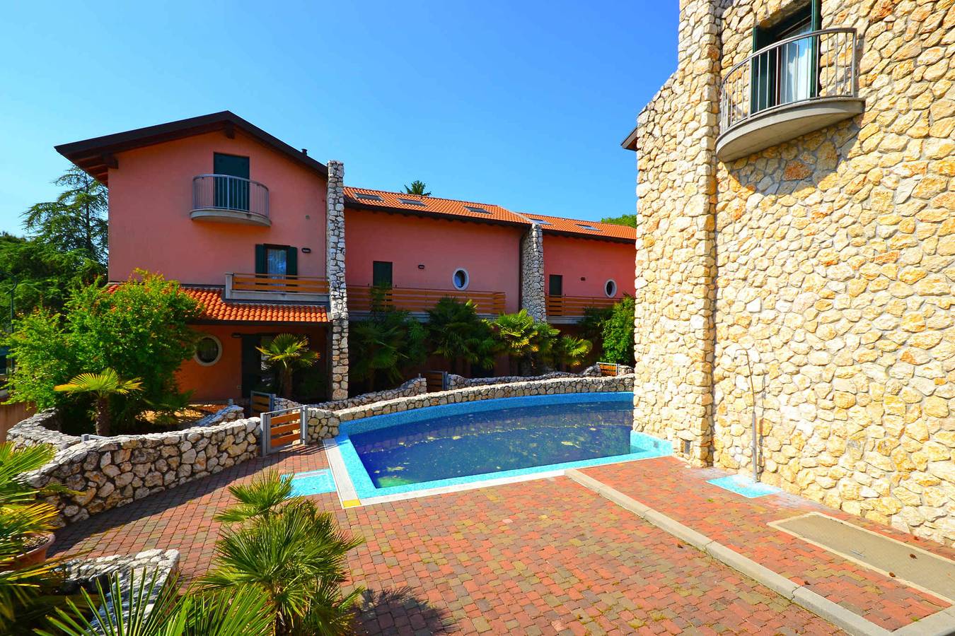 Casa vacacional con aire acondicionado, piscina, terraza y jardín  in Lignano Sabbiadoro, Provincia d'Udine