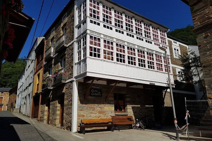 Hostel für 10 Personen, mit Whirlpool und Garten - 1