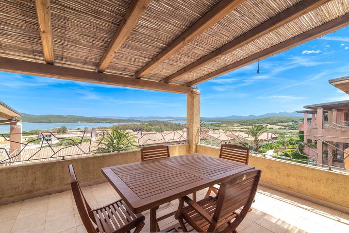 Appartamento per 4 persone, con giardino a Santa Teresa Gallura