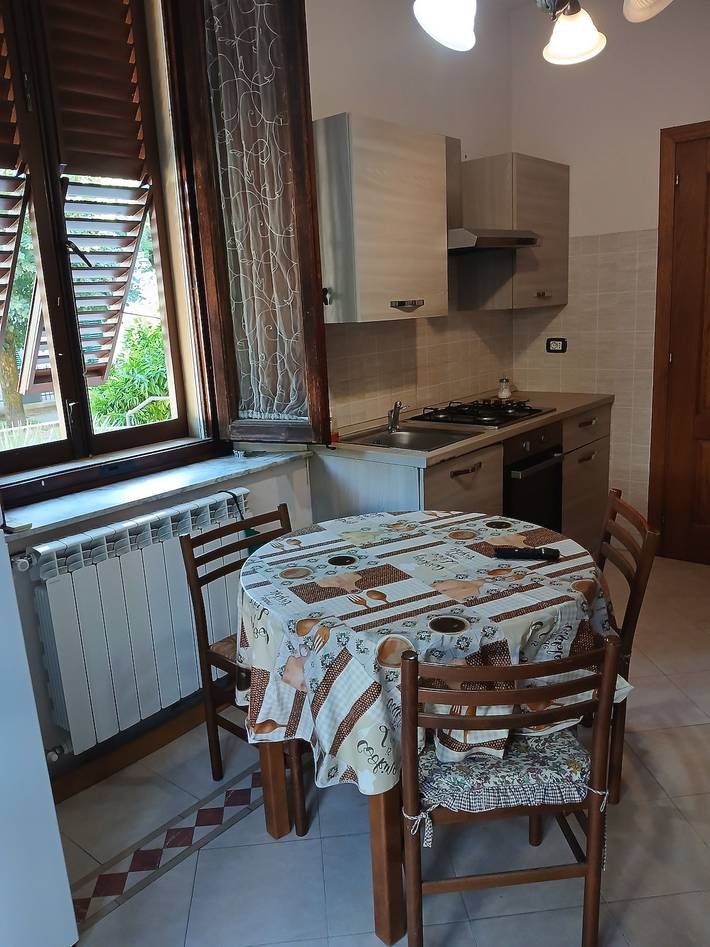 Appartamento intero, Petit Chateau - Camera con uso cucina in Montecatini Terme, Provincia di Pistoia