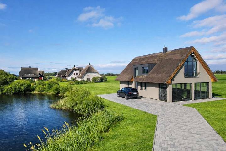 Ferienhaus für 6 Personen, mit Whirlpool und Balkon/Terrasse sowie Sauna, kinderfreundlich in Dranske