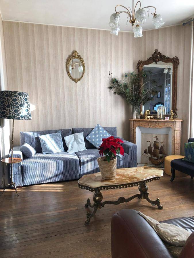 Villa bonne entente avec escape game in Donchery, Ardennes