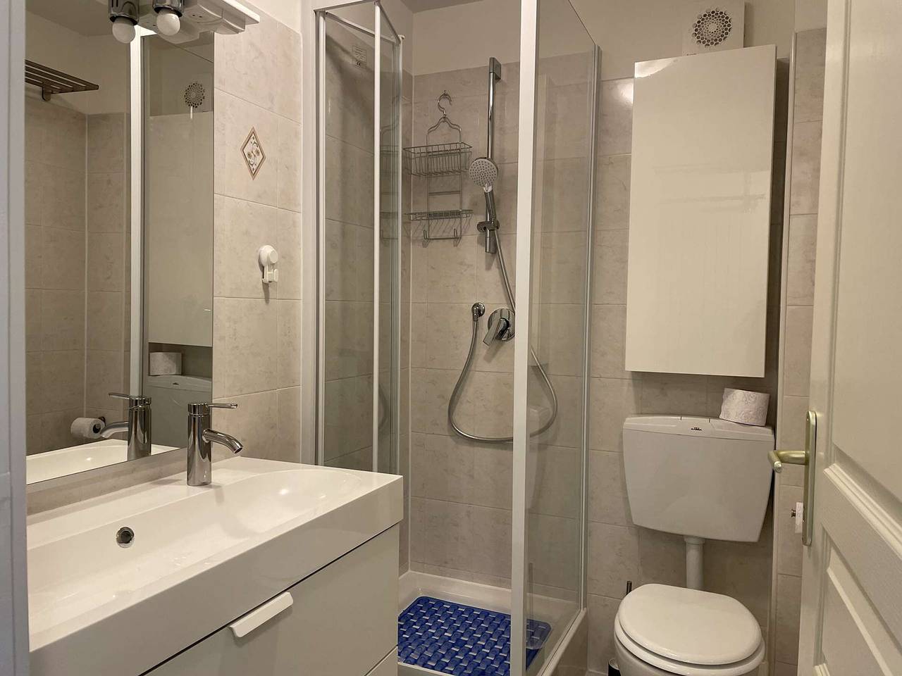 Appartement entier, Studio cosy à Montgenèvre pour 4 personnes avec parking privatif in Montgenèvre, Région de Briançon