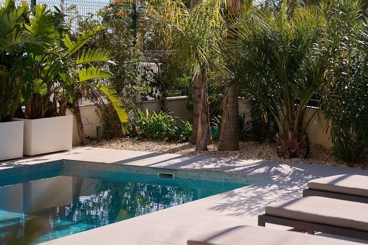 Casa rural para 6 personas, con piscina además de jardín y terraza, Familias con niños en Provincia de Alicante - 2