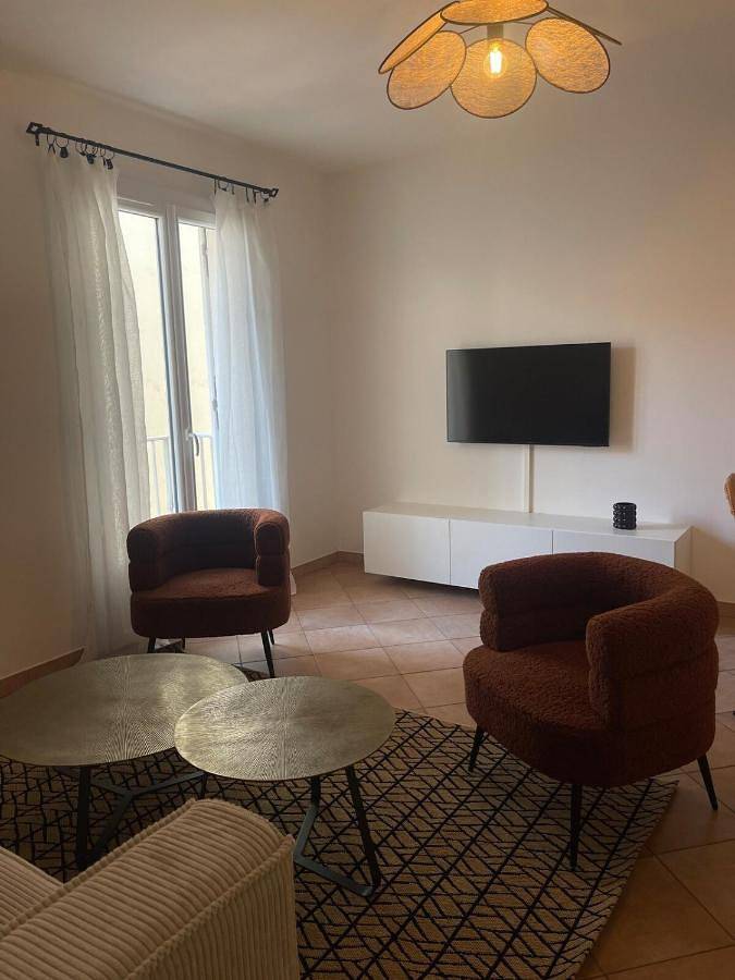 Gîte pour 4 personnes, avec vue et balcon dans Office De Tourisme De Calvi - 2