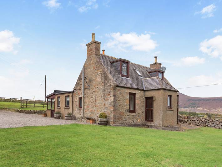 Cottage for 5 people, with garden in Speyside