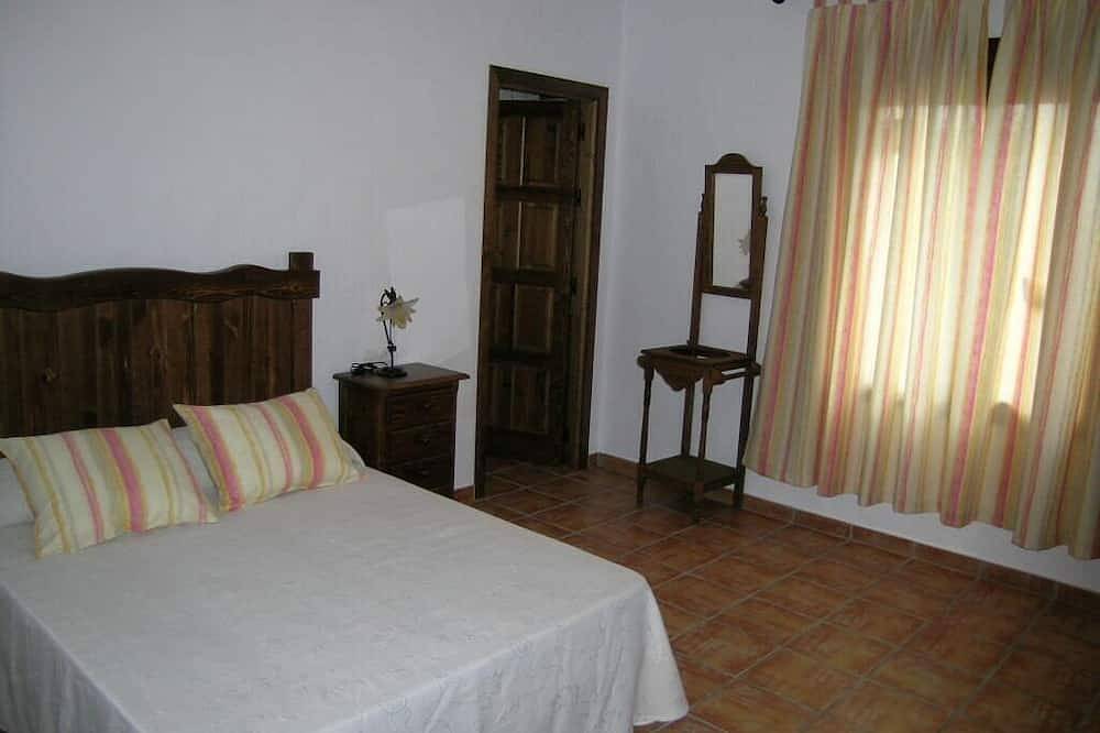 Estilo andaluz, gran piscina privada, cerca de la playa, 2 baños, hermoso jardín - Casa Juan - in La Fontanilla, Conil de la Frontera