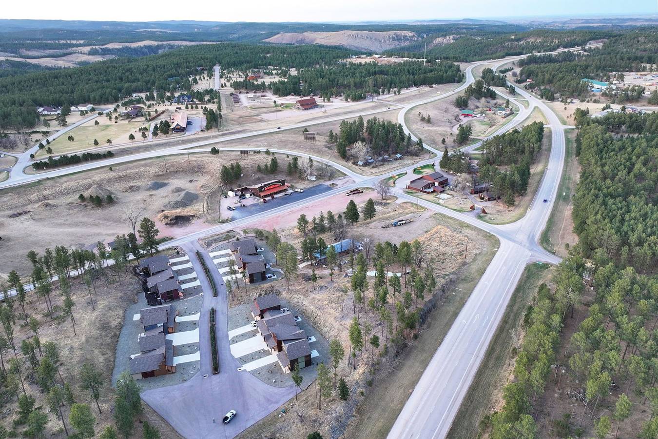 Hel lägenhet, "Roosevelt’s Retreat: A Rough Rider’s Haven!" in Black Hills