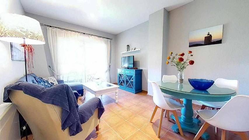 Apartamento de vacaciones para 5 personas, con piscina y terraza - 1