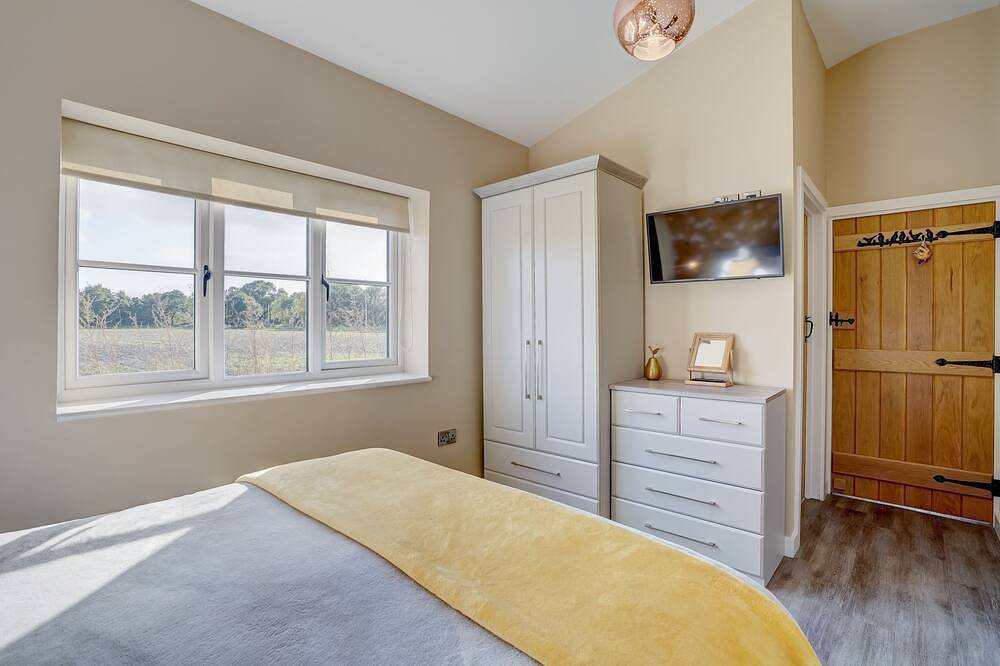 Entire apartment, The Walnut | East Ruston Cottages in Happisburgh, Norfolk