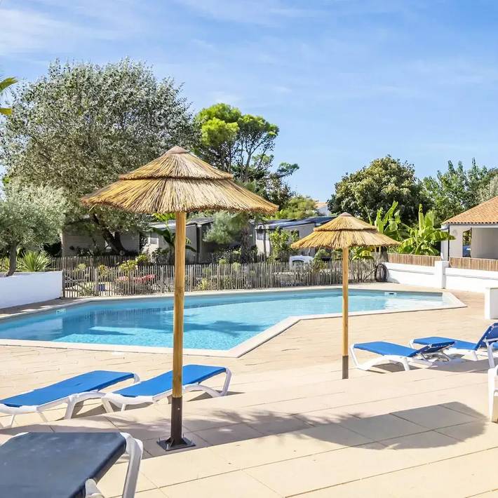 Camping pour 2 personnes, avec terrasse et piscine en Charente-Maritime - 3