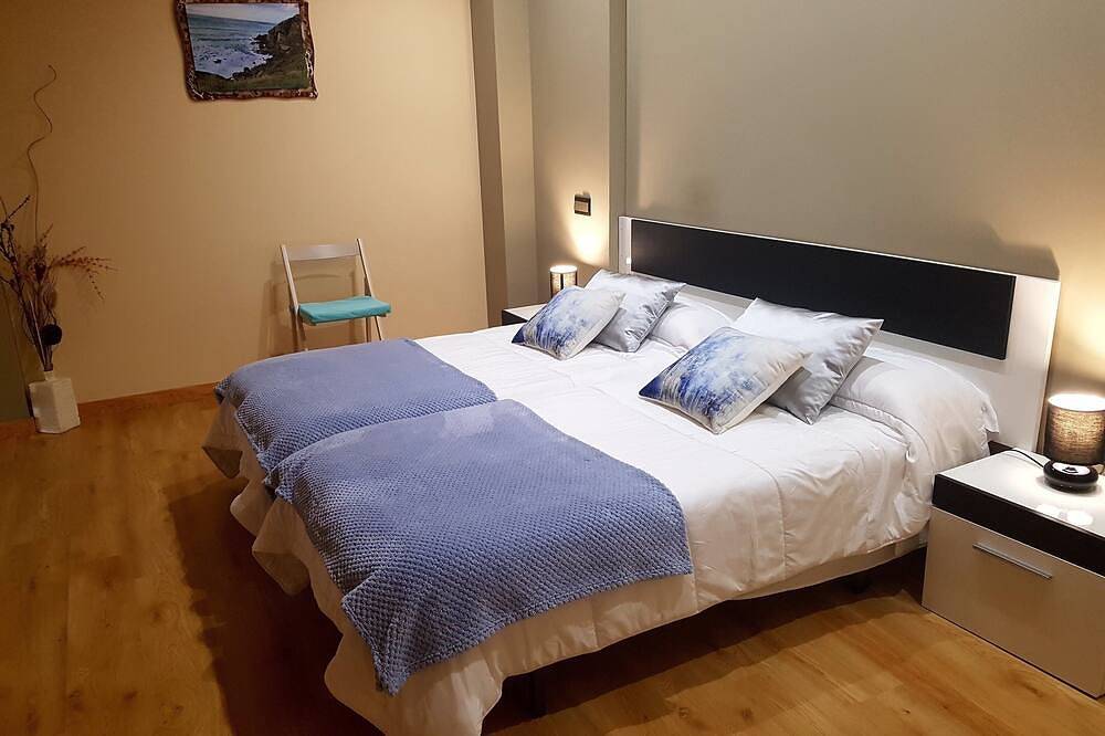 Entire apartment, San Fermin Apartment in Ubiarco, Santillana del Mar