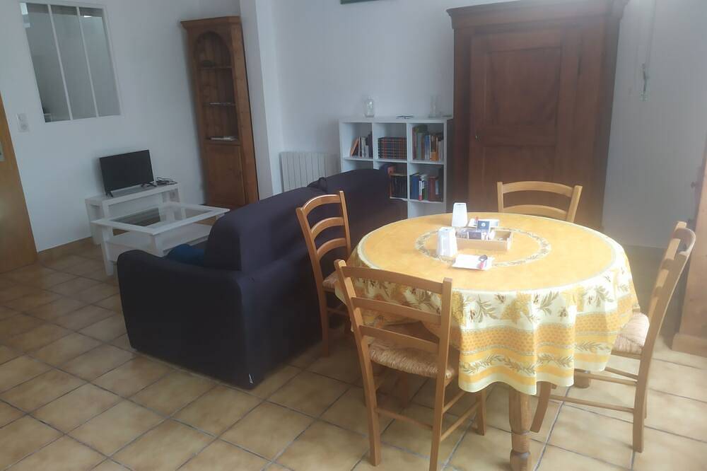 Entire apartment, Spacieux F2 Entier, Neuf, Tres Lumineux Et Decore Avec Gout in Guebwiller, Parc naturel régional des Ballons des Vosges
