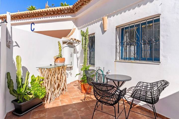 Vacation rental for 2 people, with Children pool