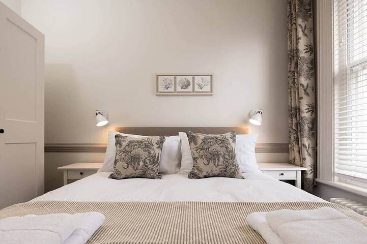 Entire apartment, Grade Ii Listed 2 Bed Flat in Central Salisbury in Salisbury, Wiltshire