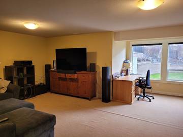 Location de vacances pour 6 personnes, avec jacuzzi et jardin à Kelowna