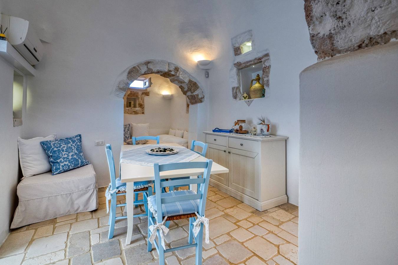 Trullo « Pietra800 » avec terrasse privée, jardin privé et climatisation in Mesagne, Salento